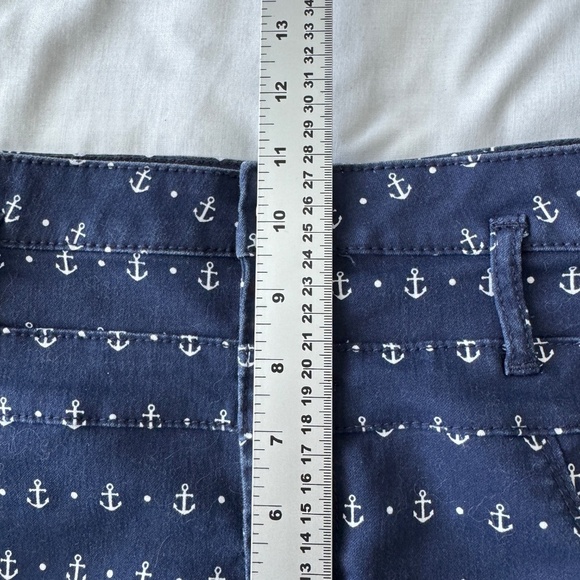 NOBO Women's 17 Mid-Rise Nautical Theme Shorts Navy Blue Allover Anchor‎ Stretch - Picture 9 of 12